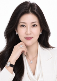 피부 미용 / 박 지희 원장